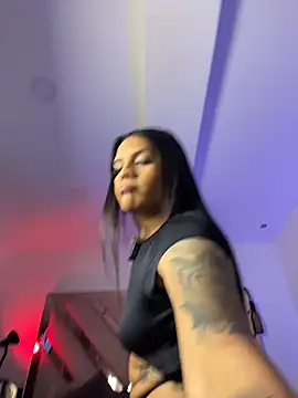 Victoria14  online show from 04-04-26, 04:11