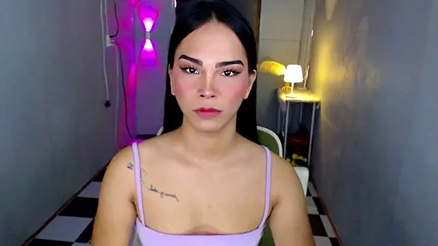 Snapshot of urnaughtydolly69 chatting on 06-17-26, 11:16 urnaughtydolly69 online show from 06-17-26, 11:16