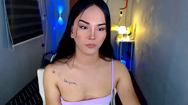 Snapshot of urnaughtydolly69 chatting on 07-08-26, 11:26 urnaughtydolly69 online show from 07-08-26, 11:26