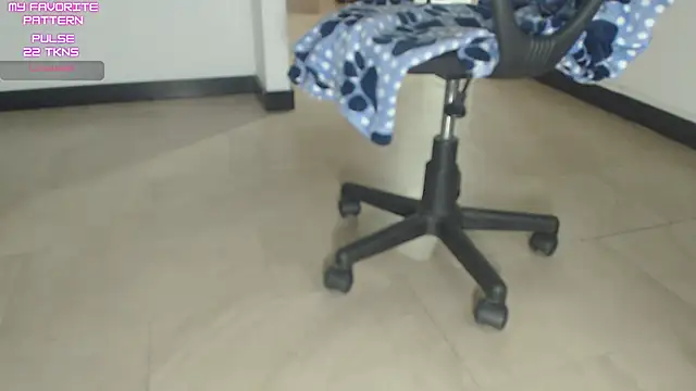 kevintyler69 online show from 11-18-25, 04:17