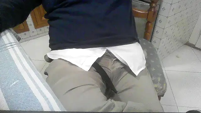 polloiw online show from 10-22-25, 01:33