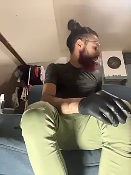 Snapshot of Av0caT chatting on 03-06-26, 06:37 Av0caT online show from 03-06-26, 06:37