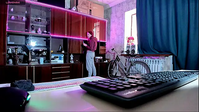 pa1e pr1ncess online show from 02-14-25, 10:07