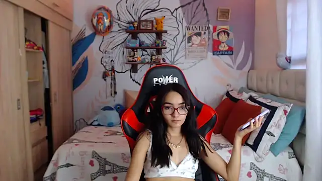 LinzyBaner online show from 10-07-25, 10:07