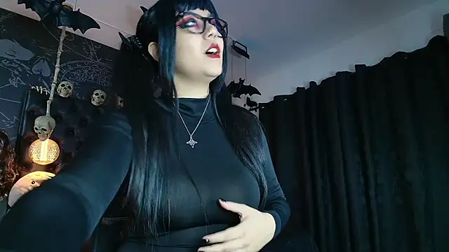 AlexHoe  online show from 03-12-26, 06:47