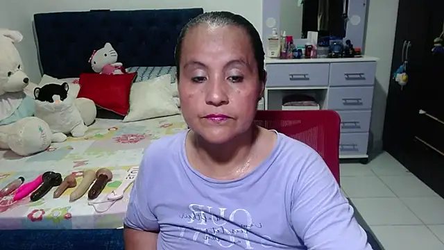 pervert mommy  online show from 11-06-25, 11:11