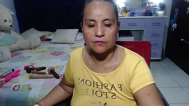 pervert mommy  online show from 04-16-26, 09:32