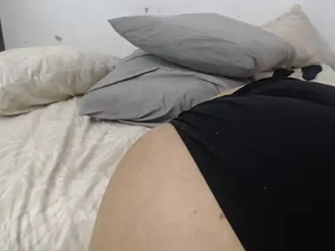 XHotJuicyBootyXX online show from 01-24-25, 10:43