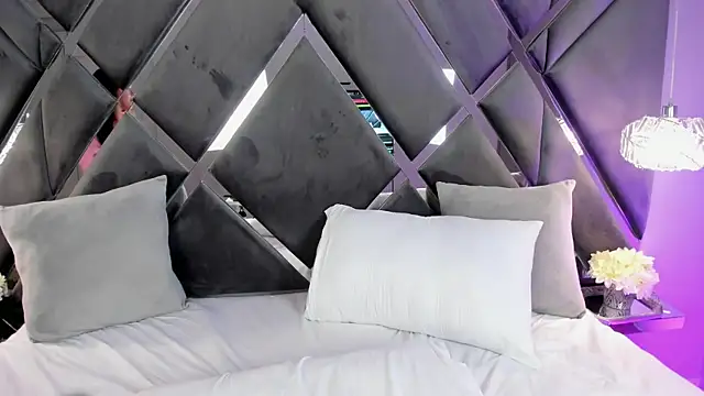 emperatriz reyes online show from 01-26-25, 01:52