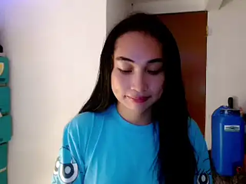 SweetLilly 18 online show from 01-06-25, 11:40