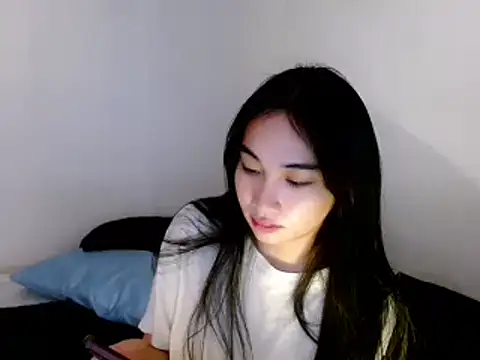 SweetLilly 18 online show from 03-04-25, 04:17