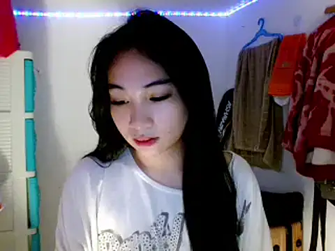 SweetLilly 18 online show from 03-14-25, 02:20