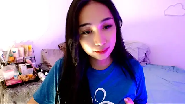 SweetLilly 18 online show from 11-02-25, 02:14