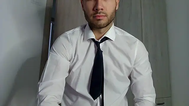 Justynn1 online show from 12-31-24, 07:31