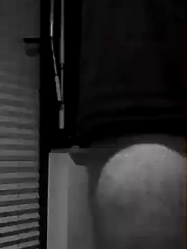 Snapshot of Genius1606 chatting on 10-05-25, 10:40 Genius1606 online show from 10-05-25, 10:40