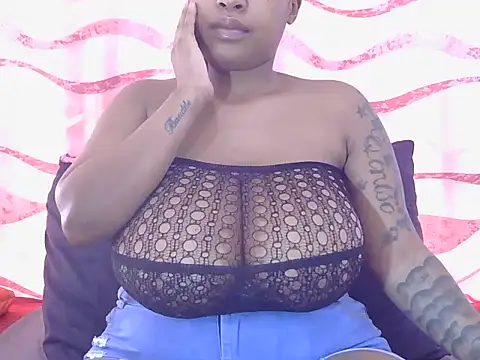 Snapshot of LICKABLETASH98 chatting on 09-17-25, 06:26 LICKABLETASH98 online show from 09-17-25, 06:26