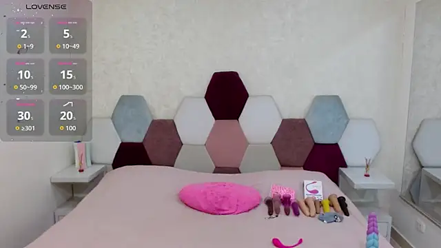 angel blue online show from 10-29-25, 03:47