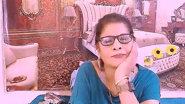 Snapshot of IndianAllure chatting on 06-03-26, 05:54 IndianAllure online show from 06-03-26, 05:54
