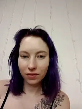 Snapshot of Frost_foxy chatting on 01-05-25, 07:49 Frost foxy online show from 01-05-25, 07:49