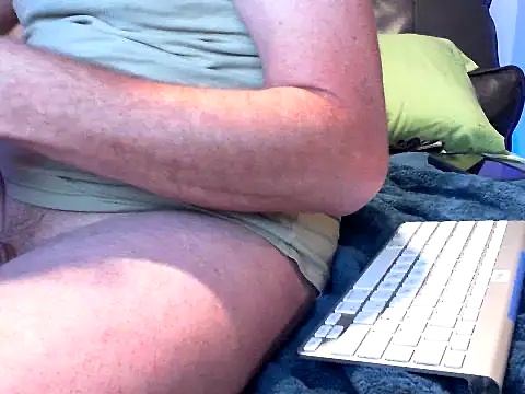 Snapshot of eurodiznee chatting on 11-03-25, 09:43 eurodiznee online show from 11-03-25, 09:43