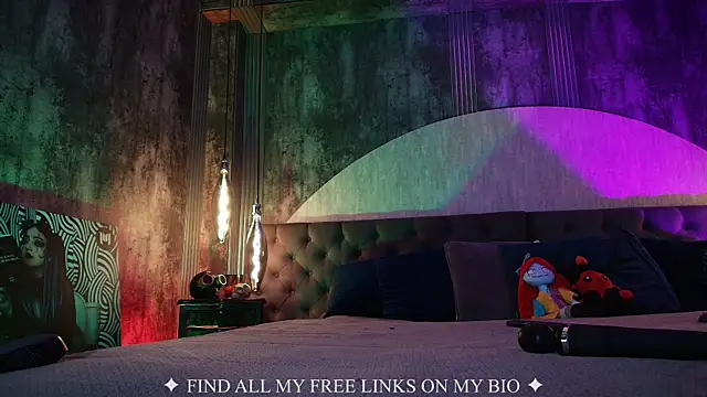 Charlotte Germanotta  online show from 01-13-26, 06:35