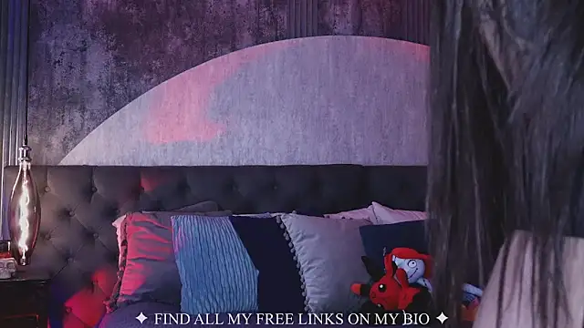 Charlotte Germanotta  online show from 03-24-26, 04:23