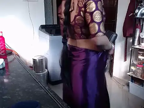 Snapshot of Indian_Rupali chatting on 01-30-25, 10:19 Indian Rupali online show from 01-30-25, 10:19