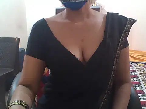 Snapshot of Indian_Rupali chatting on 03-15-25, 10:24 Indian Rupali online show from 03-15-25, 10:24