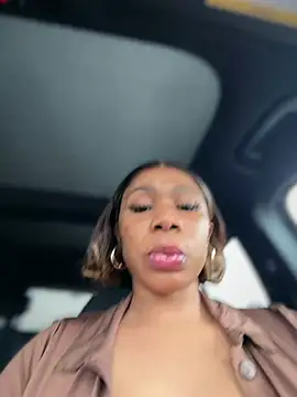 Belle    online show from 02-11-26, 07:30