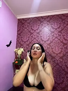 juliana diaz online show from 10-31-25, 11:22