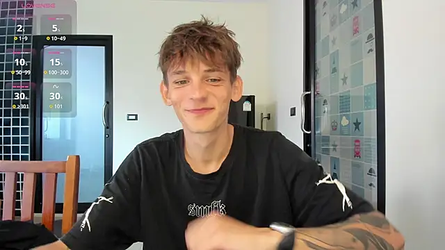 MiracleCam online show from 12-21-25, 01:02