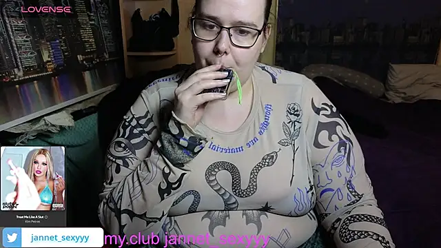 JannetPie online show from 11-25-25, 12:54