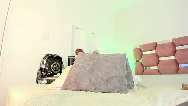 AlondraDiossa03 online show from 03-18-25, 01:53