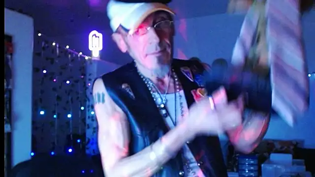 Snapshot of mycock2474u chatting on 03-06-25, 12:09 mycock2474u online show from 03-06-25, 12:09