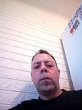 Snapshot of david_geam chatting on 12-24-24, 06:33 david geam online show from 12-24-24, 06:33