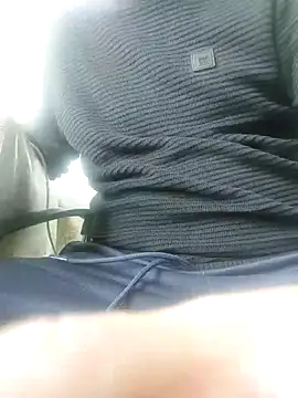 Snapshot of david_geam chatting on 10-14-25, 07:31 david geam online show from 10-14-25, 07:31