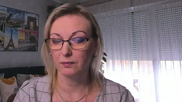 vanessa chat online show from 02-26-25, 02:25