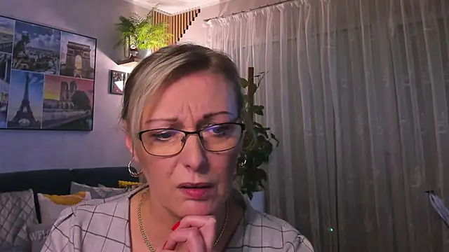 vanessa chat online show from 03-04-25, 09:00