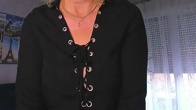 vanessa chat online show from 11-04-25, 02:16