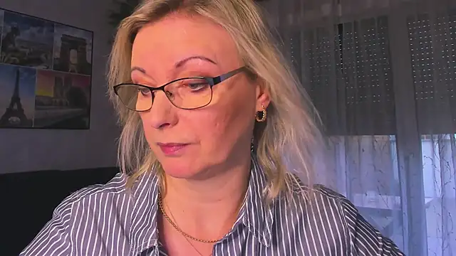 vanessa chat online show from 02-18-26, 03:52