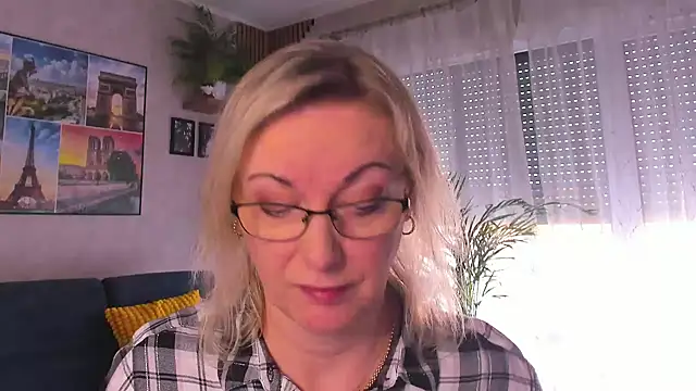 vanessa chat online show from 03-10-26, 02:11