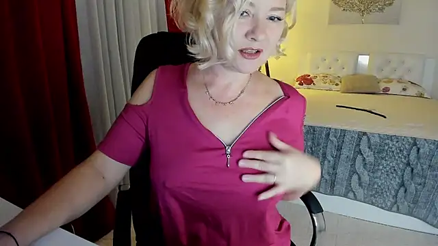 Colette  1977 online show from 11-20-25, 03:12