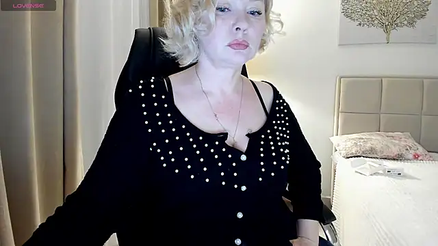 Colette  1977 online show from 04-23-26, 09:06