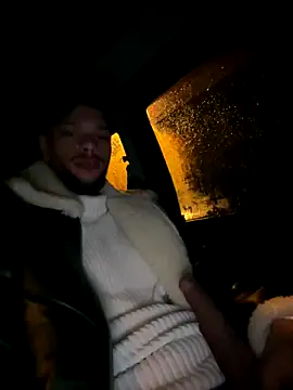 Lionayowe online show from 10-30-25, 12:01