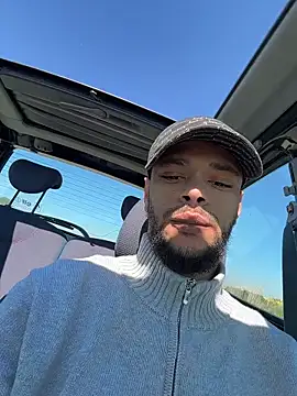 Lionayowe online show from 04-22-26, 01:01