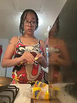 Alliejay online show from 05-05-26, 10:07