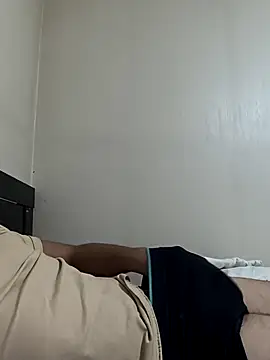 Snapshot of Mahmut_34_34_ chatting on 10-11-25, 11:53 Mahmut 34 34 online show from 10-11-25, 11:53