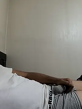 Snapshot of Mahmut_34_34_ chatting on 10-19-25, 10:05 Mahmut 34 34 online show from 10-19-25, 10:05