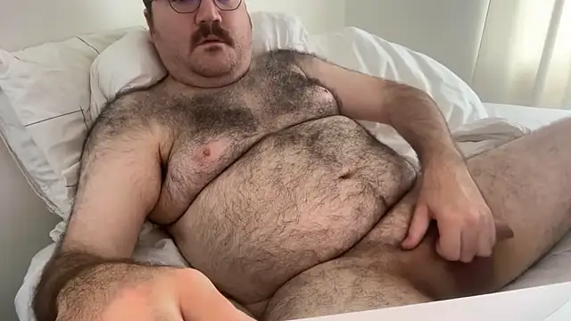 elagobear online show from 06-19-26, 06:45