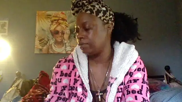 Snapshot of msdeedee chatting on 04-26-26, 12:58 msdeedee online show from 04-26-26, 12:58